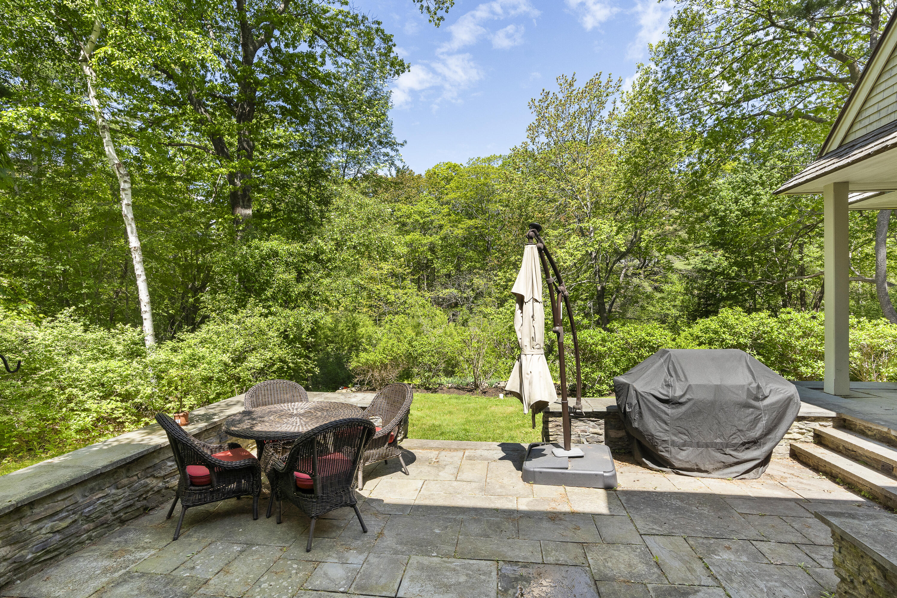 298 Ocean Avenue Kennebunkport ME 04046