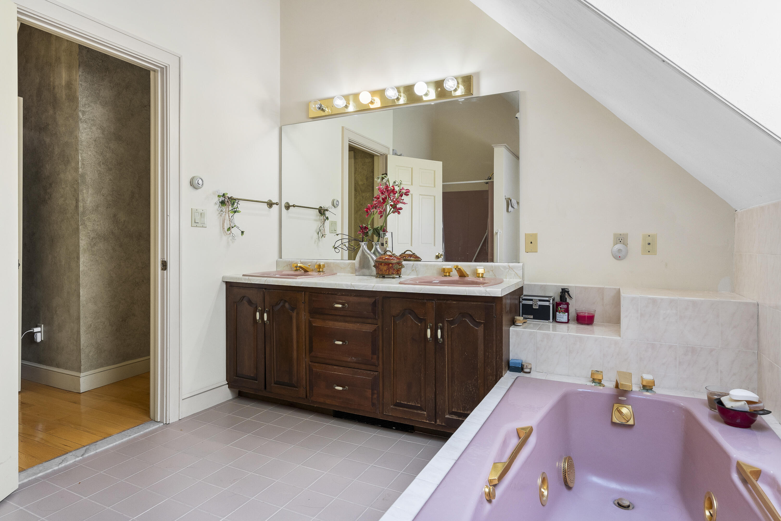 298 Ocean Avenue Kennebunkport ME 04046