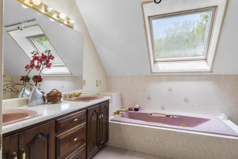 298 Ocean Avenue Kennebunkport ME 04046