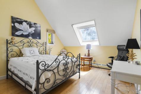 298 Ocean Avenue Kennebunkport ME 04046