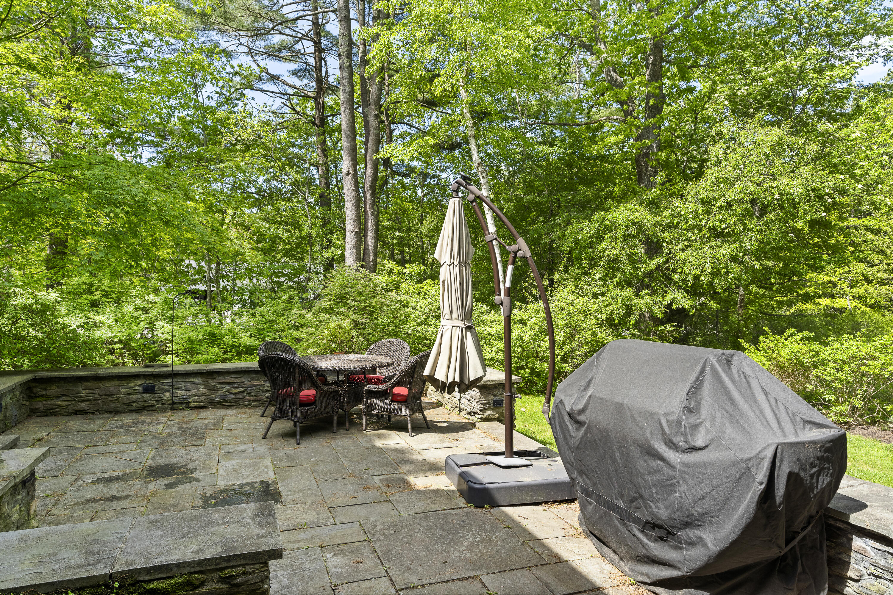 298 Ocean Avenue Kennebunkport ME 04046