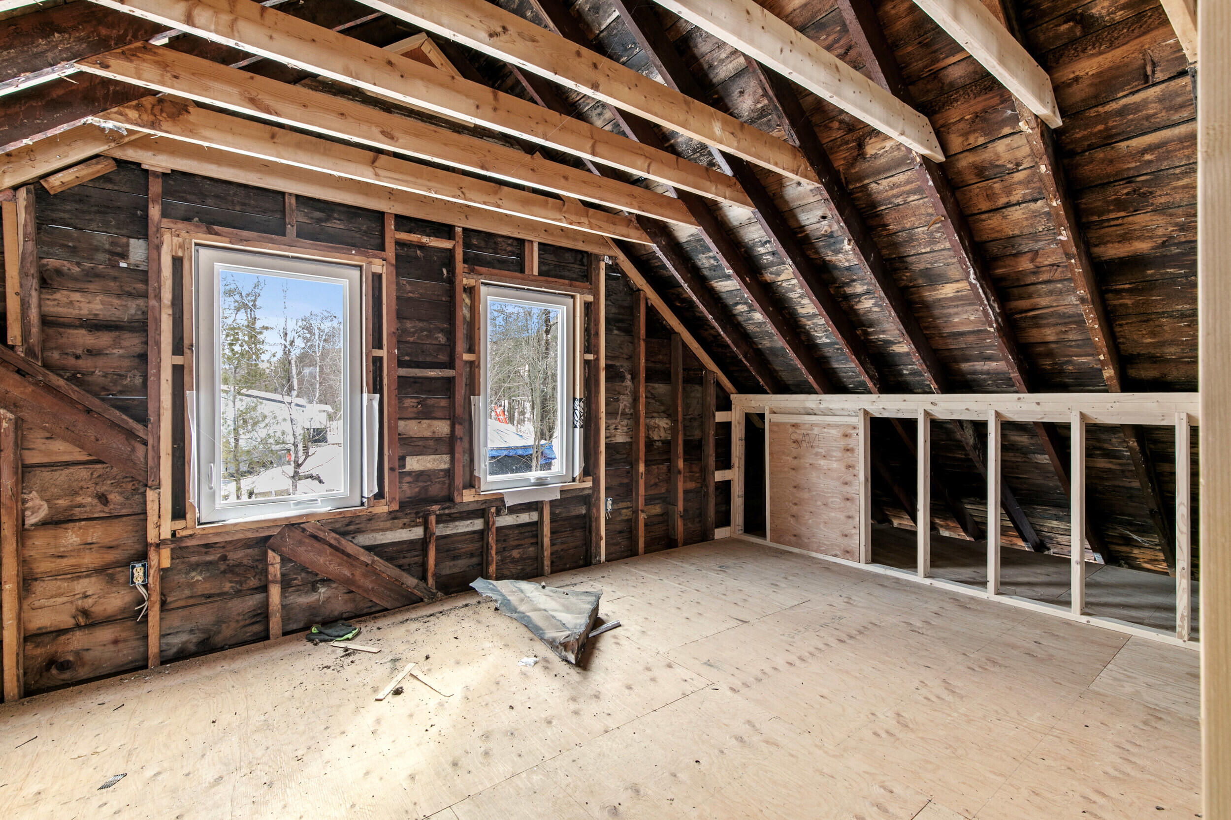 13 Snow Avenue Auburn ME 04210