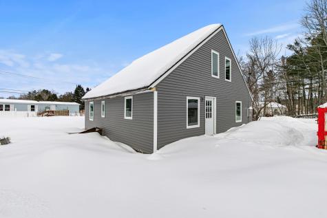 13 Snow Avenue Auburn ME 04210