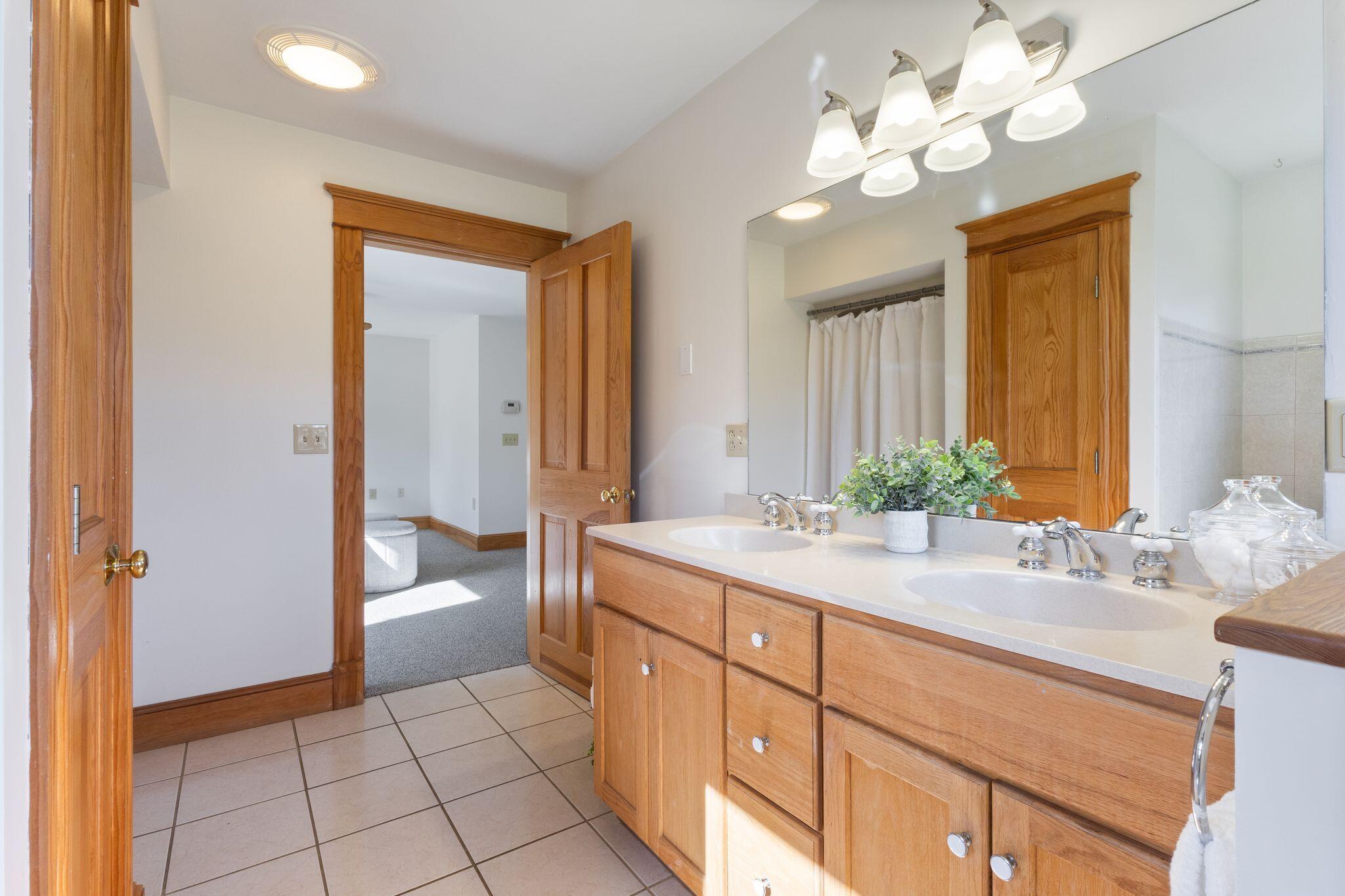 52 Shiloh Road Durham ME 04222