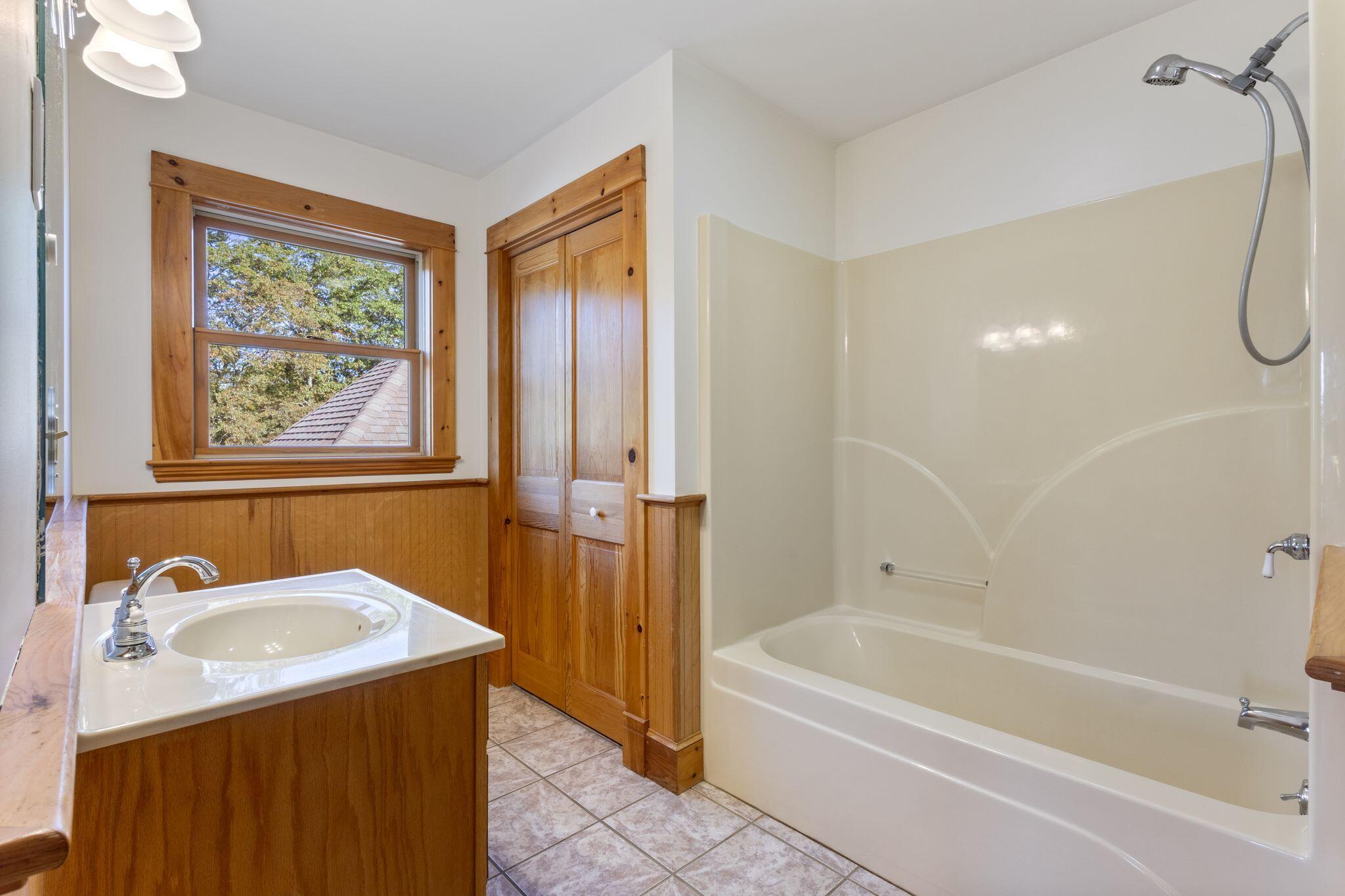 52 Shiloh Road Durham ME 04222