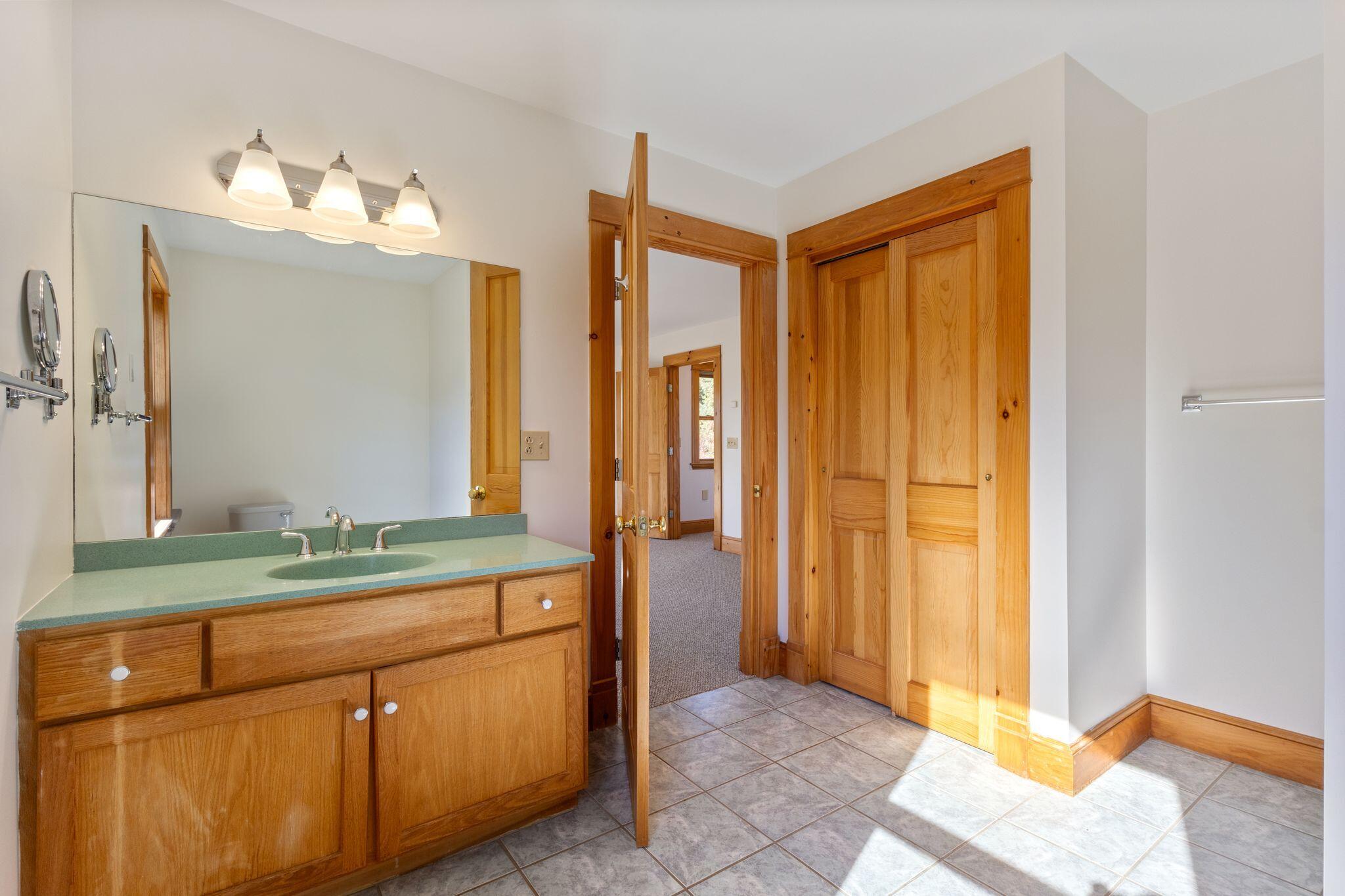 52 Shiloh Road Durham ME 04222