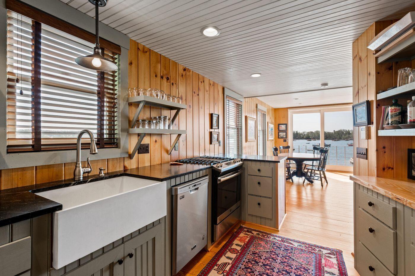 111 Davis Point Loop Friendship ME 04547