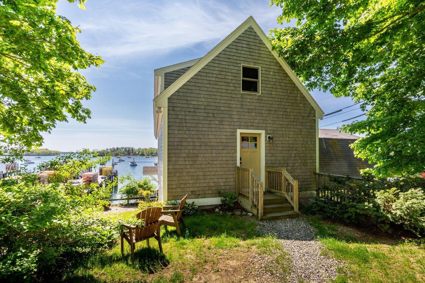 111 Davis Point Loop Friendship ME 04547