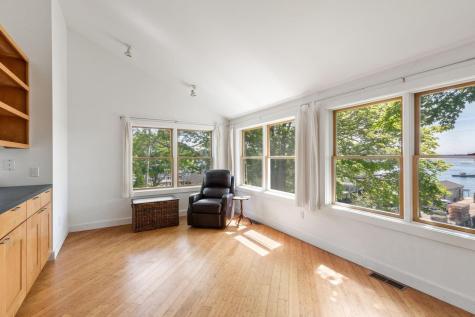 111 Davis Point Loop Friendship ME 04547