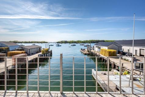 111 Davis Point Loop Friendship ME 04547