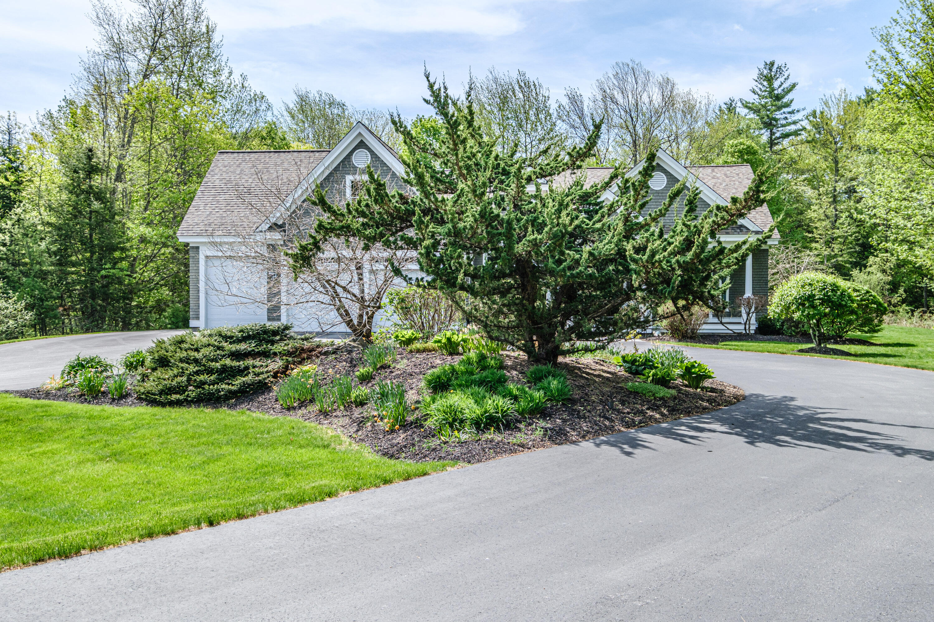 11 Silver Brook Circle Scarborough ME 04074