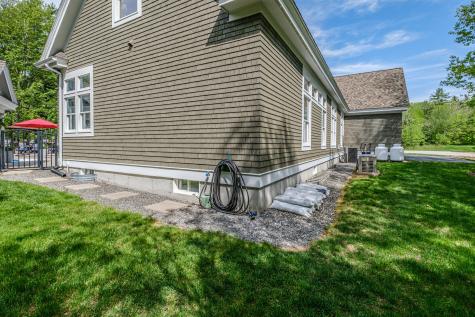 11 Silver Brook Circle Scarborough ME 04074