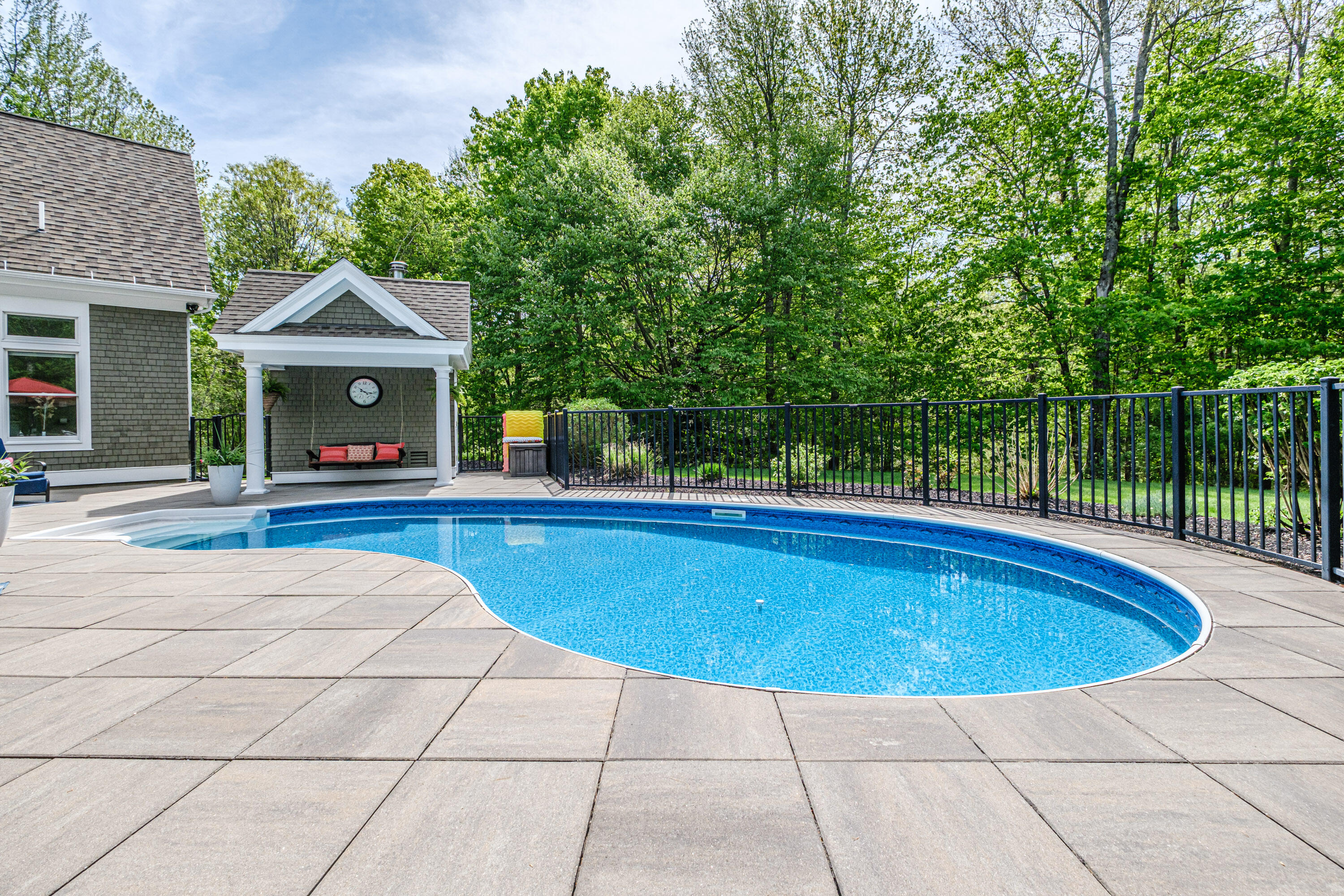 11 Silver Brook Circle Scarborough ME 04074