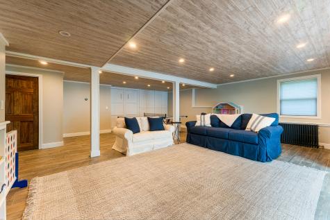 12 Nicholson Drive Wayne ME 04284