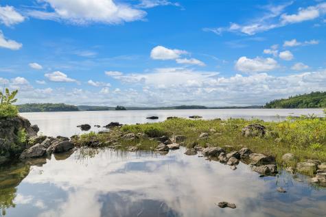 12 Nicholson Drive Wayne ME 04284