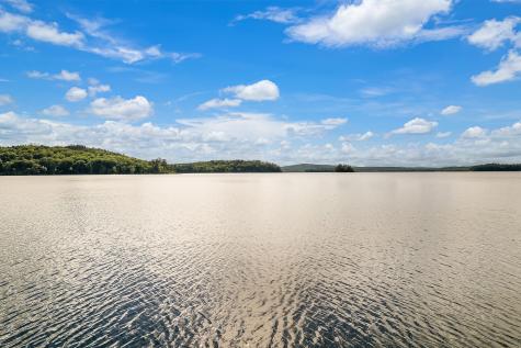 12 Nicholson Drive Wayne ME 04284