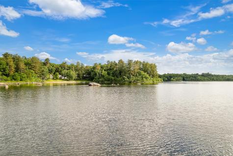 12 Nicholson Drive Wayne ME 04284