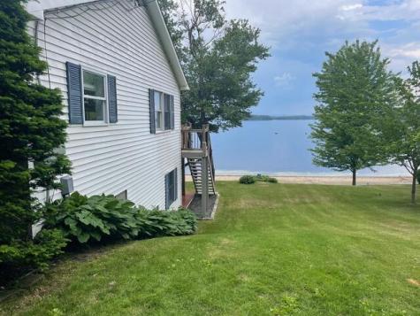 12 Nicholson Drive Wayne ME 04284