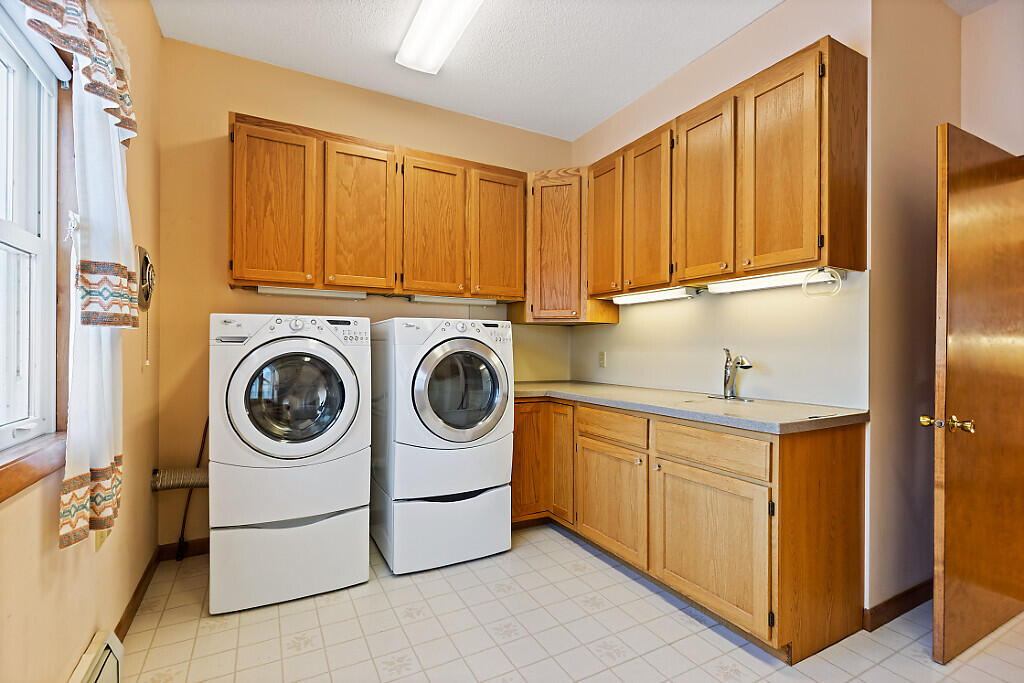 9 Snug Harbor Road Belgrade ME 04917