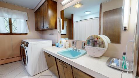 34 Pineland Street Lewiston ME 04240