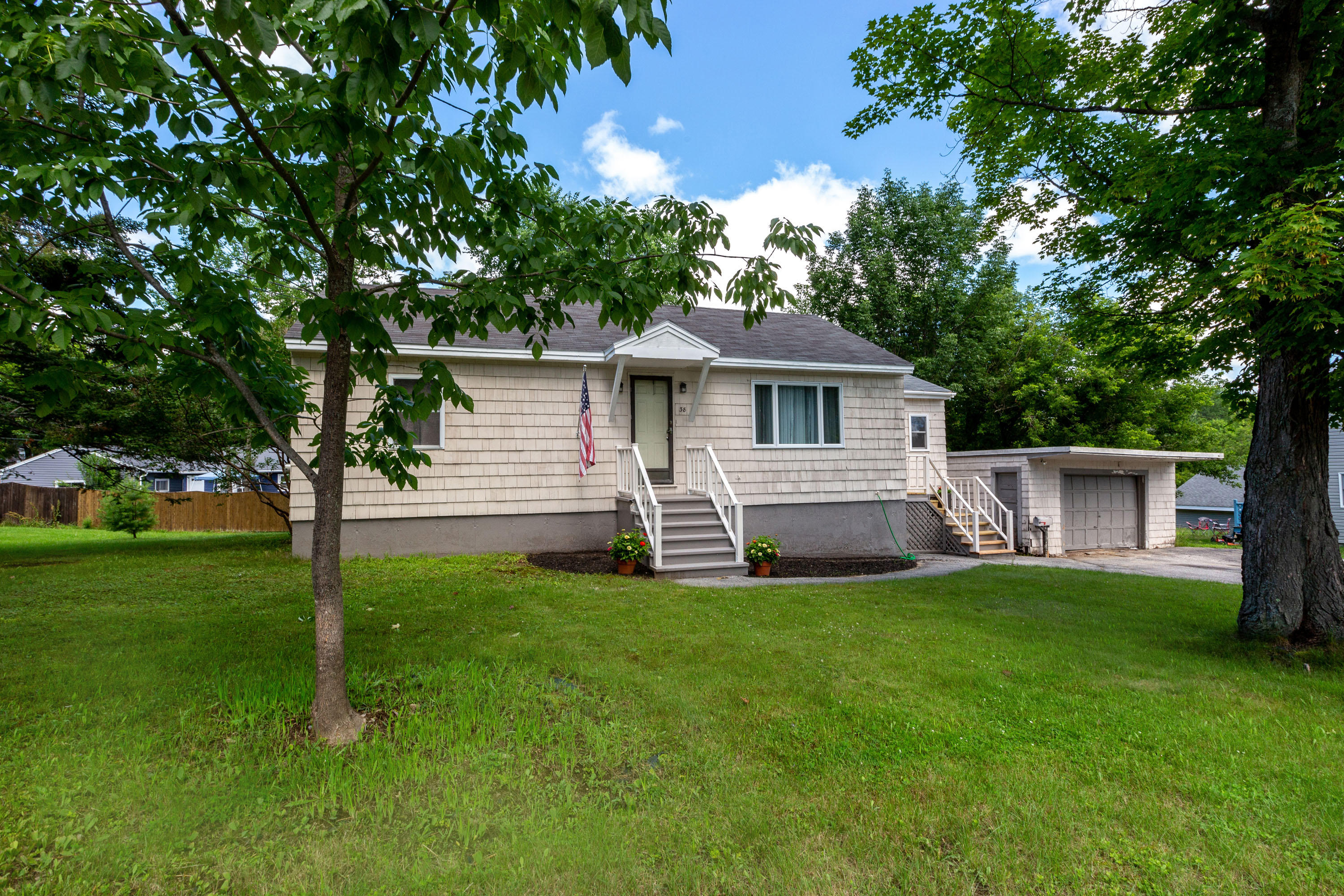 38 Louise Street Auburn ME 04210