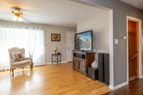 38 Louise Street Auburn ME 04210