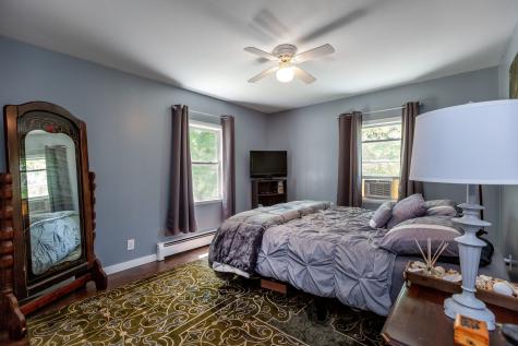 38 Louise Street Auburn ME 04210