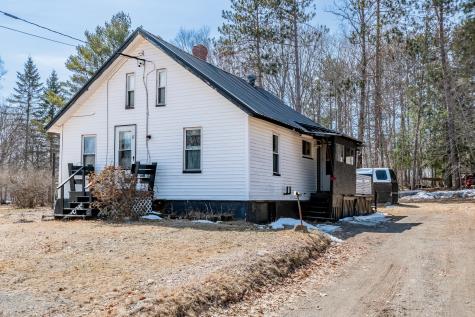17 Daggett Street Milo ME 04463