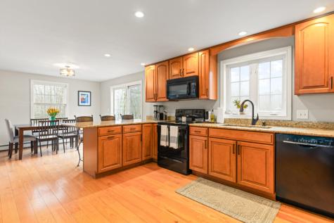 21 Southridge Drive Standish ME 04084