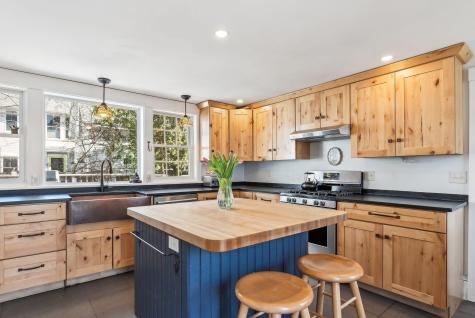62 W Elm Street Yarmouth ME 04096
