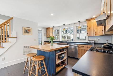 62 W Elm Street Yarmouth ME 04096