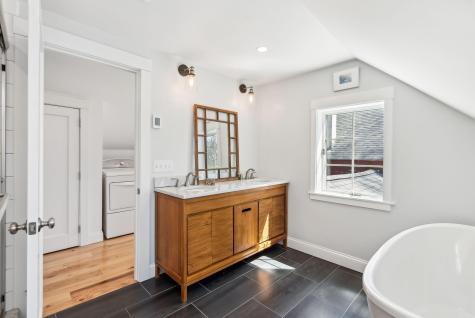 62 W Elm Street Yarmouth ME 04096