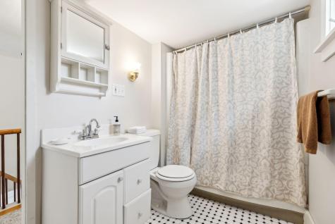 62 W Elm Street Yarmouth ME 04096