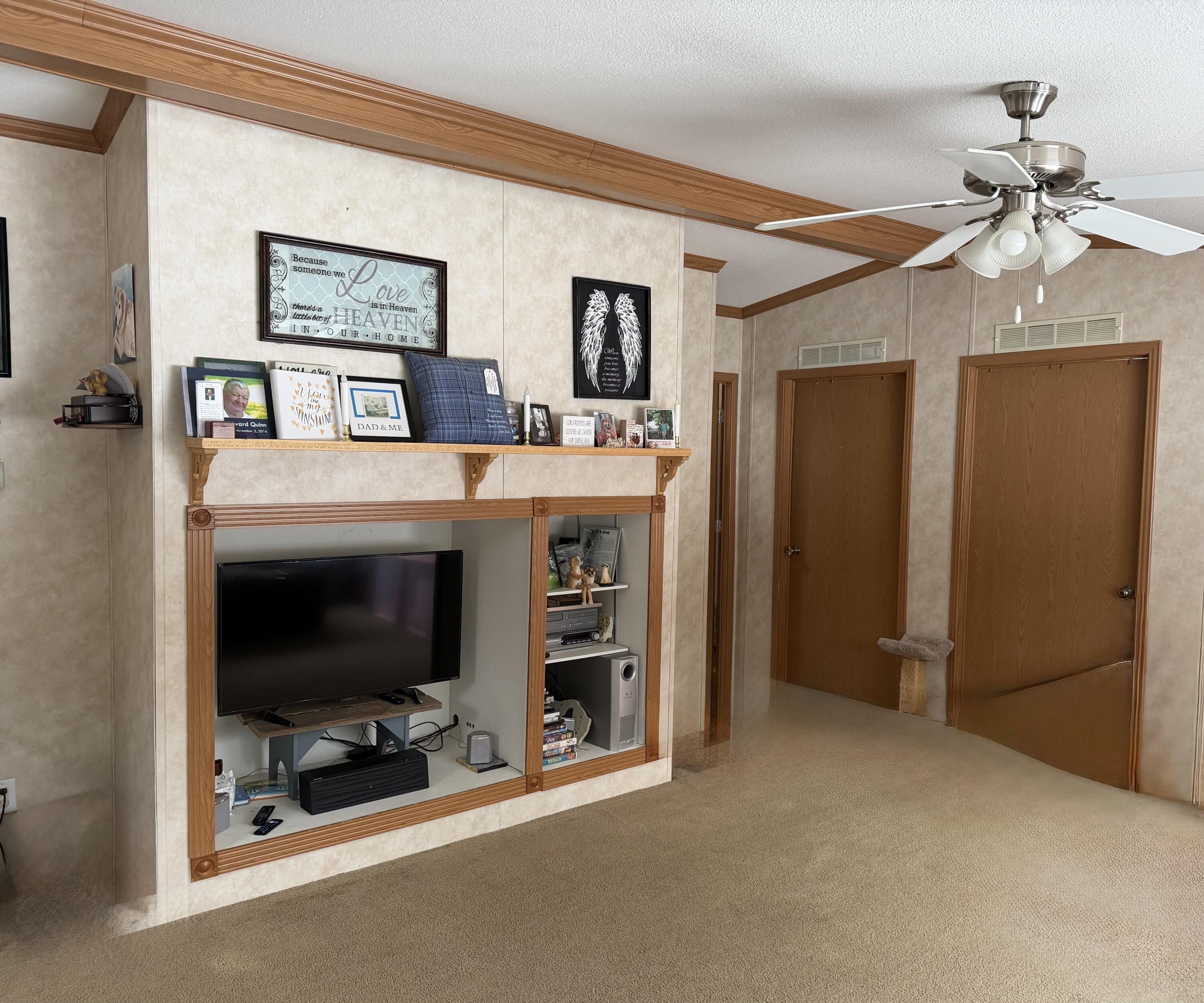 3036 Ohio Street Glenburn ME 04401