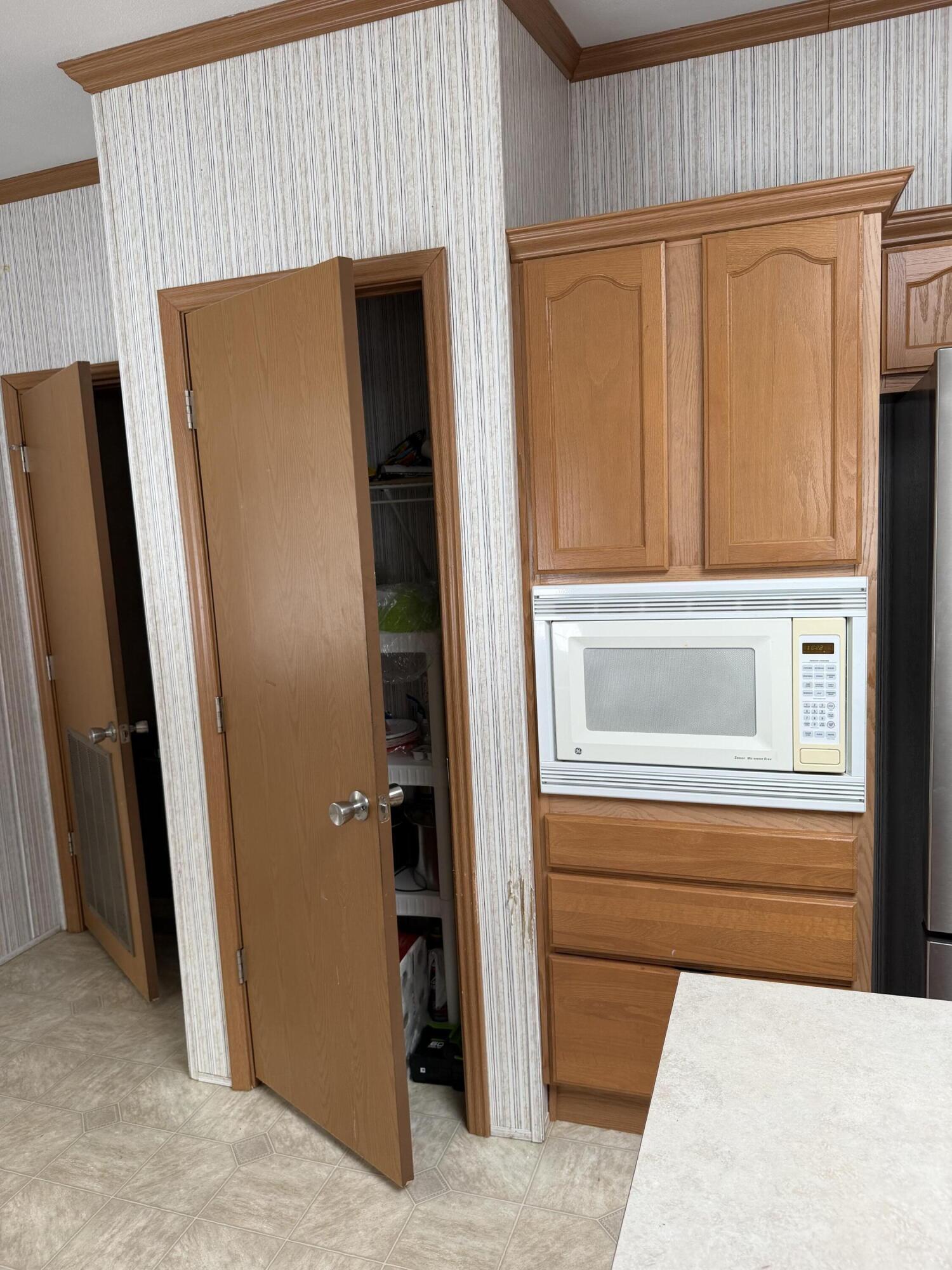 3036 Ohio Street Glenburn ME 04401