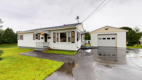 121 Dow Avenue Lewiston ME 04240