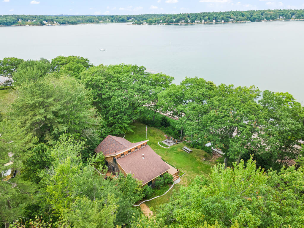 9 Broad Reach Road Chebeague Island ME 04017