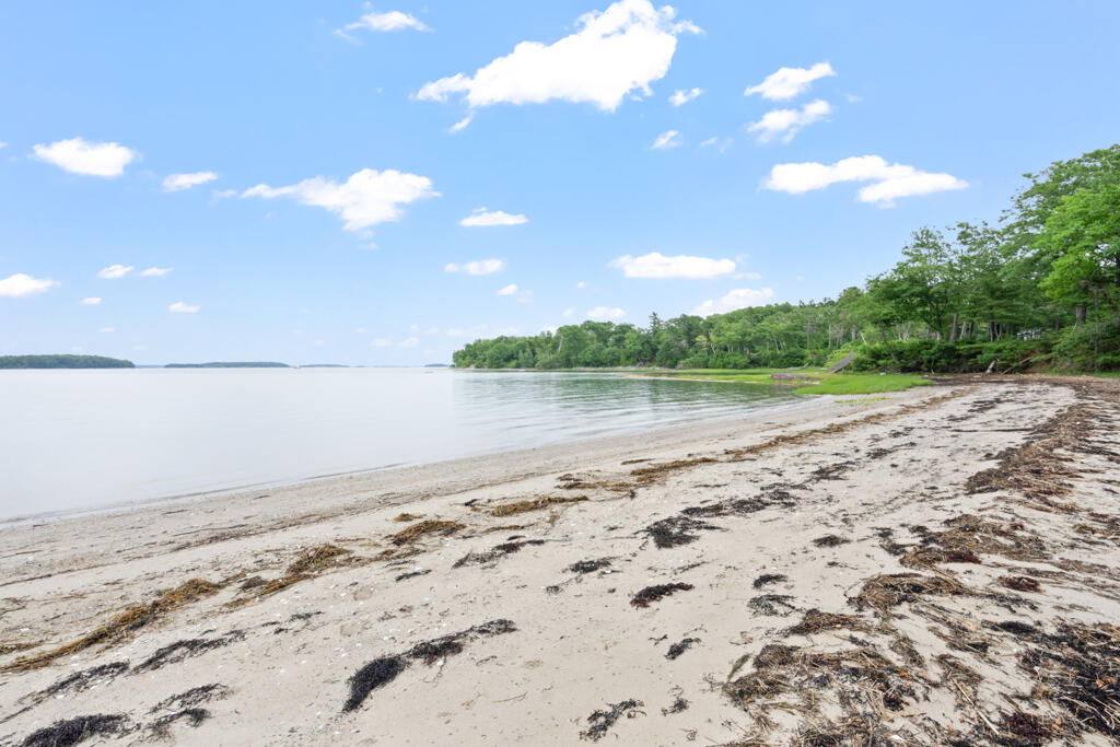 9 Broad Reach Road Chebeague Island ME 04017