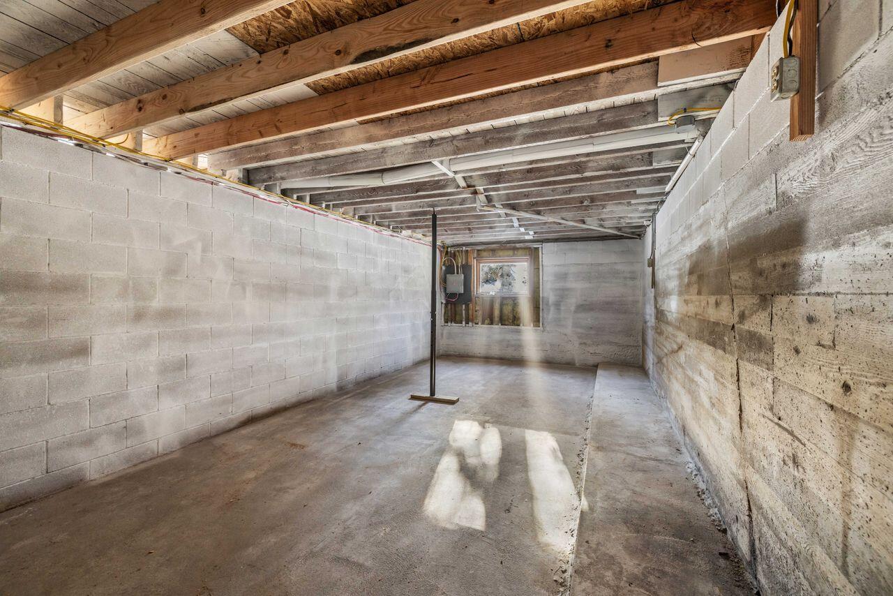 448 N River Road Auburn ME 04210