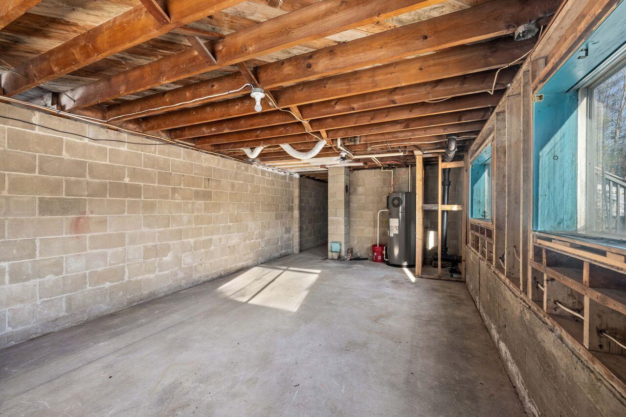 448 N River Road Auburn ME 04210