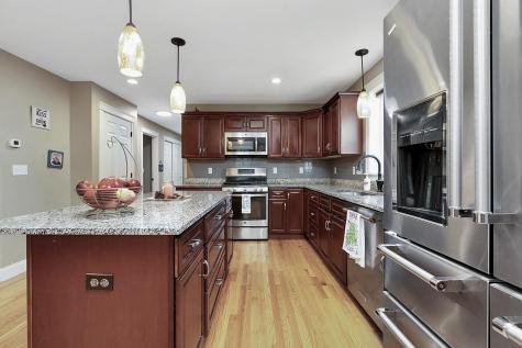 10 Rileys Way Falmouth ME 04105