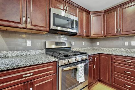 10 Rileys Way Falmouth ME 04105