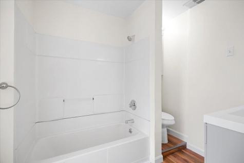 15 Jones Avenue Lewiston ME 04240