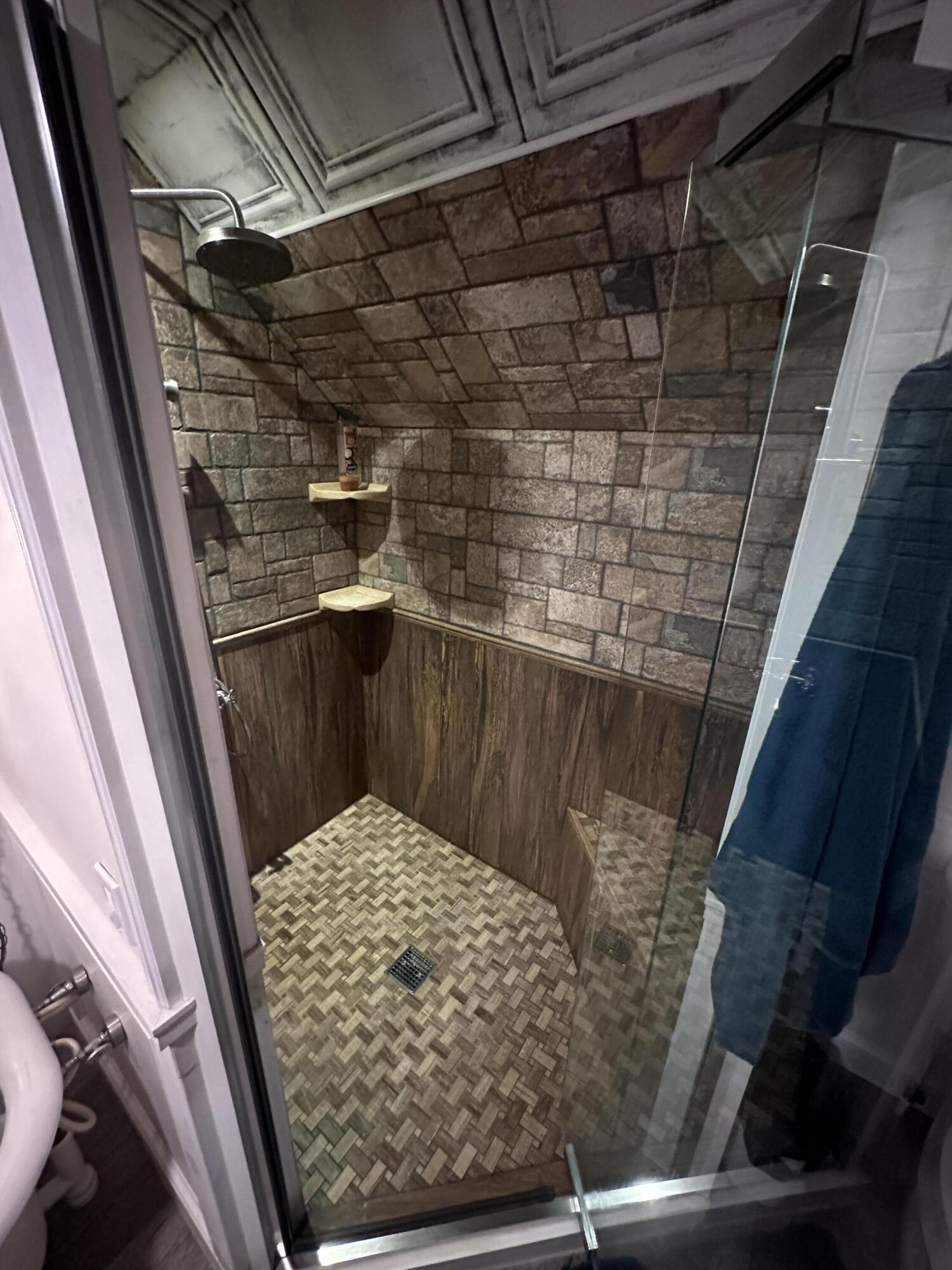 19 Pine Street East Millinocket ME 04430