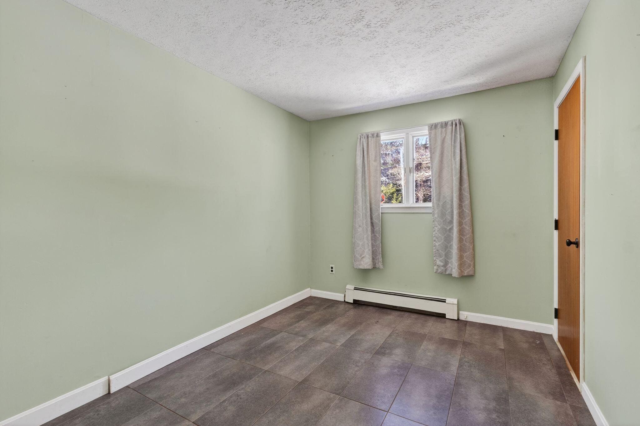 28 Hanna Drive Waterboro ME 04030