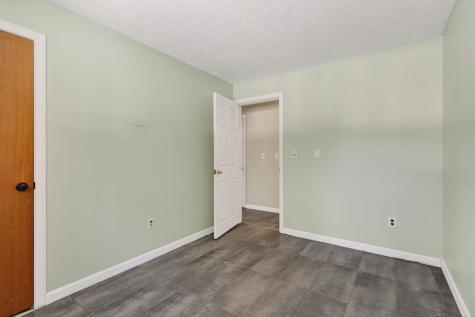 28 Hanna Drive Waterboro ME 04030