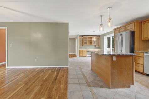 350 Hillside Street Yarmouth ME 04096