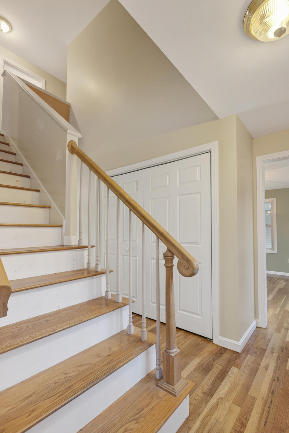 350 Hillside Street Yarmouth ME 04096