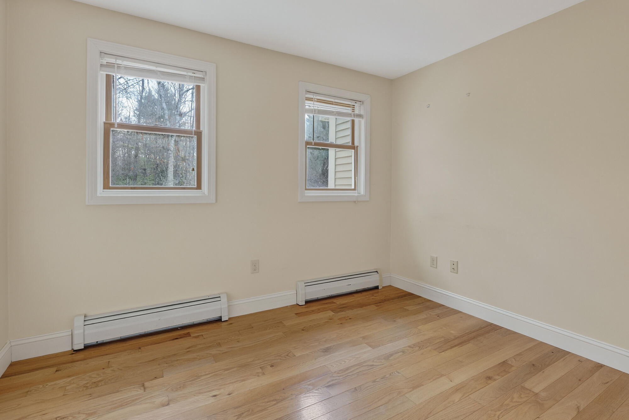 350 Hillside Street Yarmouth ME 04096