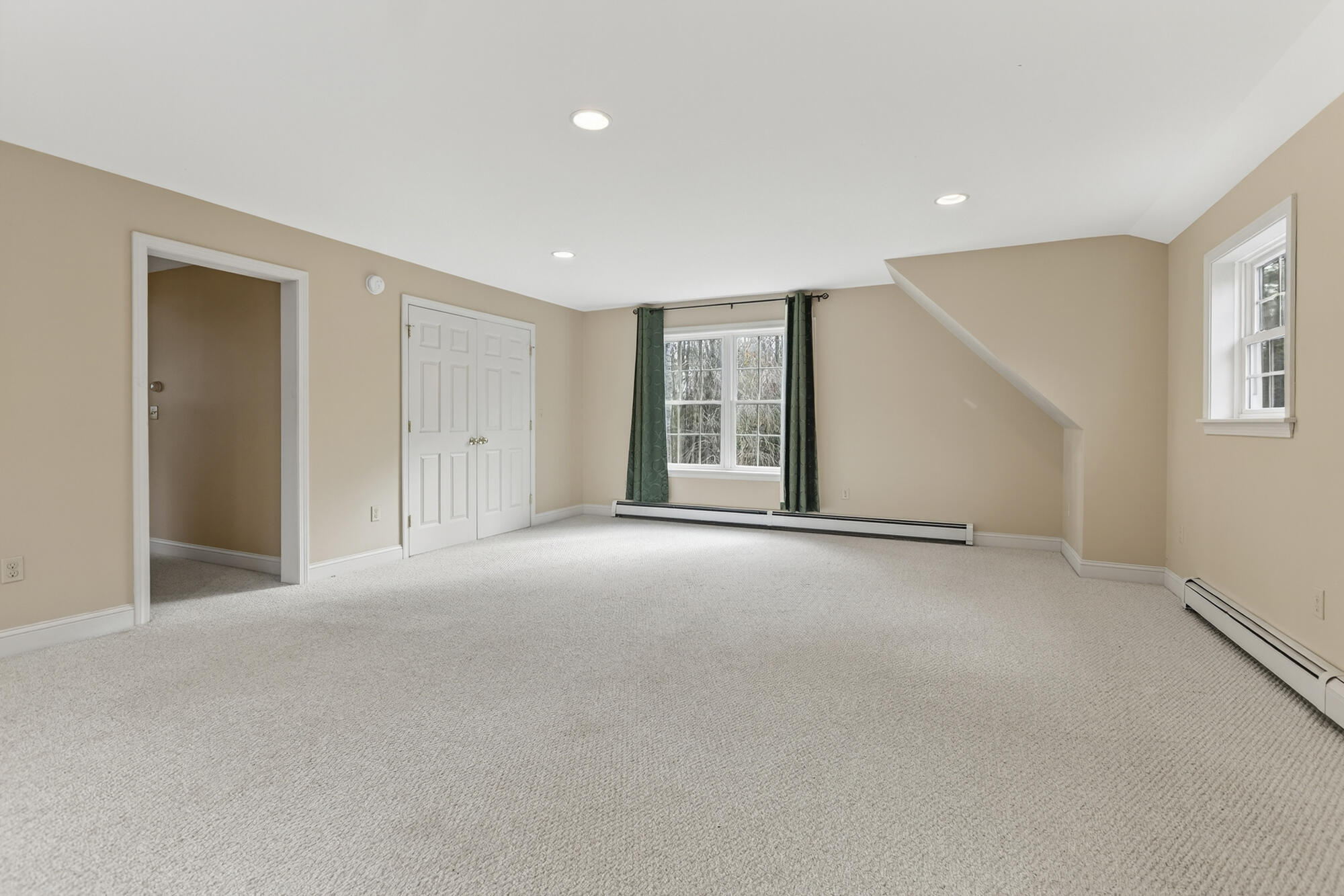350 Hillside Street Yarmouth ME 04096